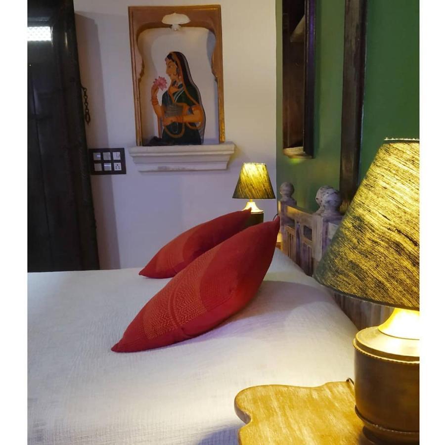 ทิวันชี นี ฮาเวลี Bed & Breakfast อาเมดาบัด ภายนอก รูปภาพ