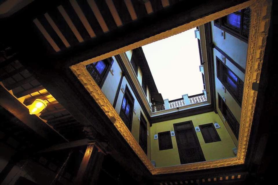 ทิวันชี นี ฮาเวลี Bed & Breakfast อาเมดาบัด ภายนอก รูปภาพ