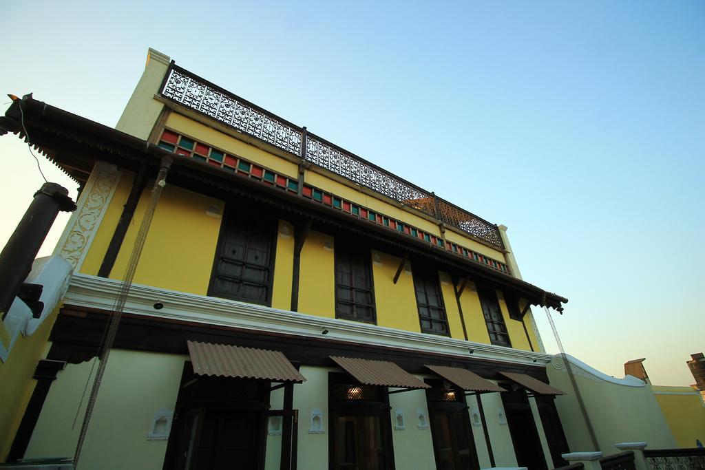 ทิวันชี นี ฮาเวลี Bed & Breakfast อาเมดาบัด ภายนอก รูปภาพ