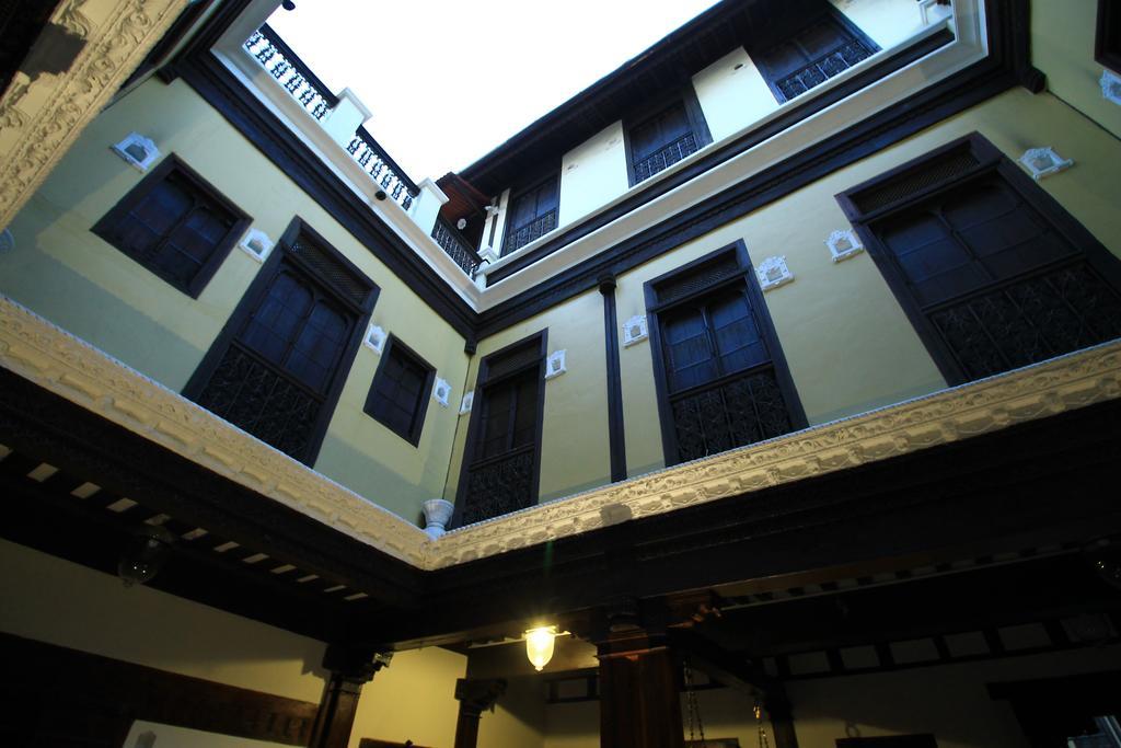 ทิวันชี นี ฮาเวลี Bed & Breakfast อาเมดาบัด ภายนอก รูปภาพ
