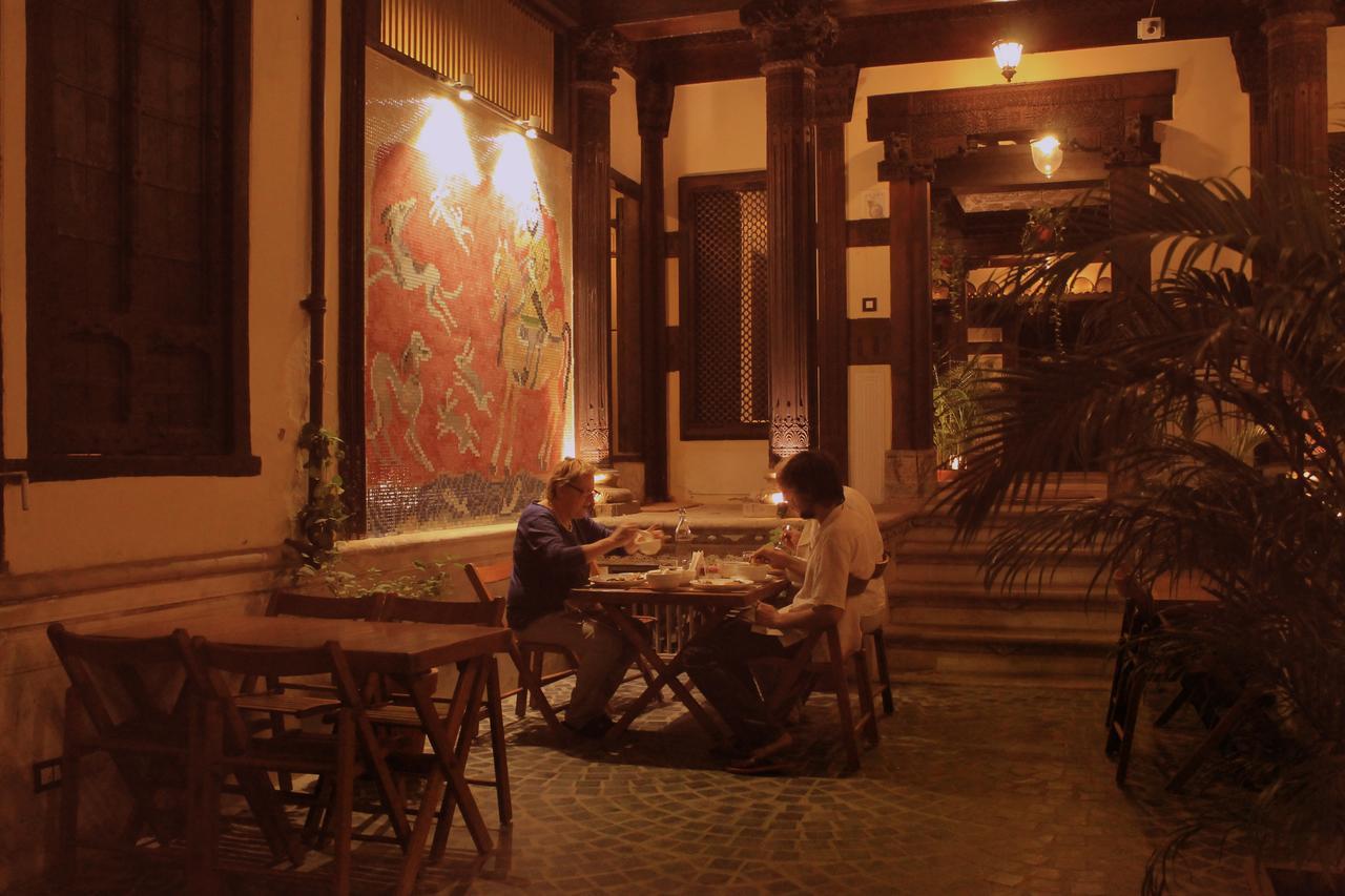 ทิวันชี นี ฮาเวลี Bed & Breakfast อาเมดาบัด ภายนอก รูปภาพ